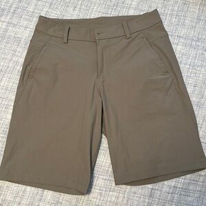 Lululemon ABC Classic Fit Short 9”